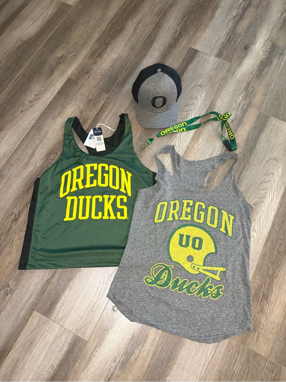 Oregon Ducks Lot: Jersey & Tank Racerback - Hat & Landyard